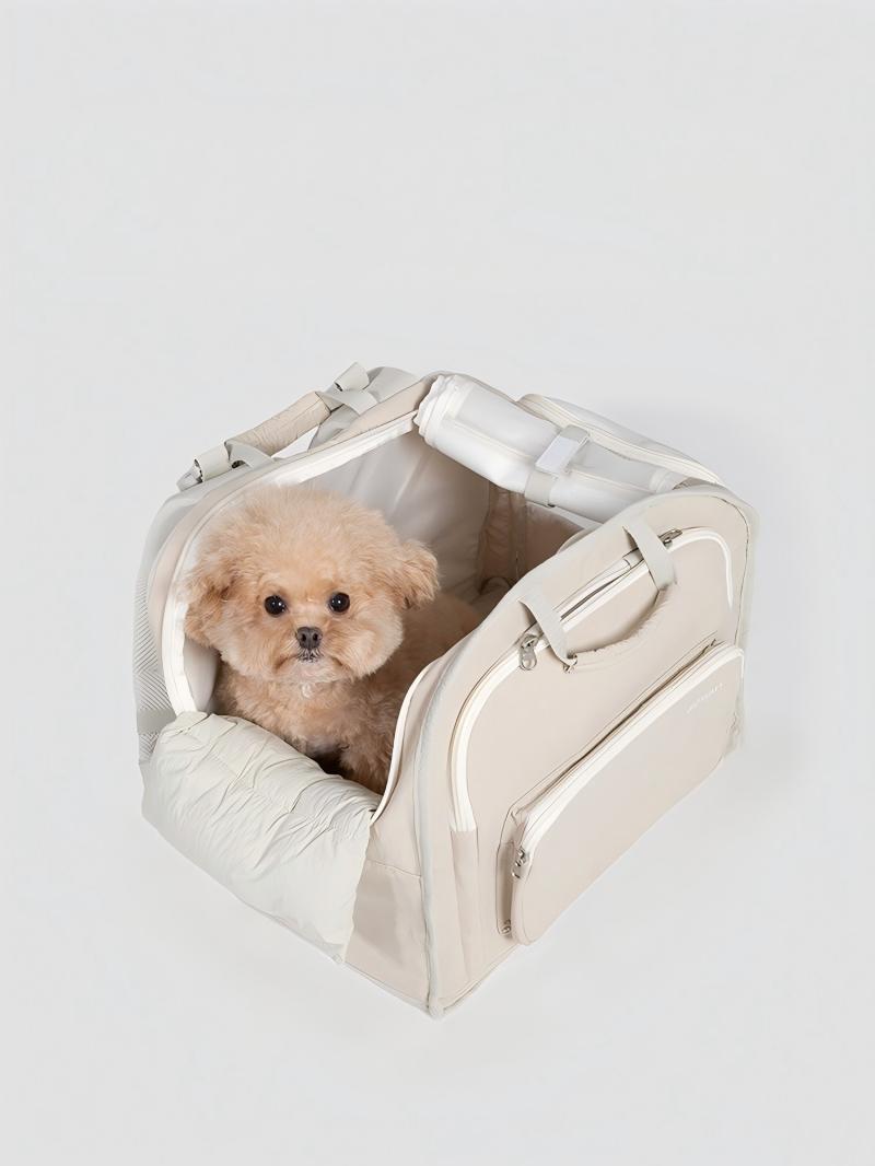 Front Carry Toast Series Pet Carrier – Hero product shot
